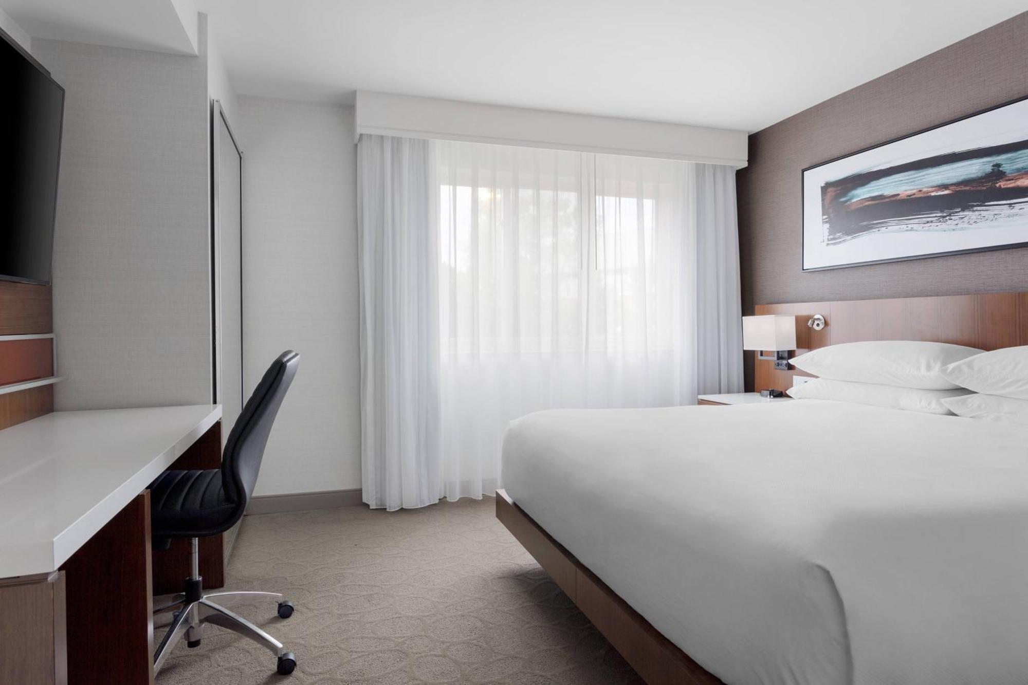 Delta Hotels by Marriott Burlington Buitenkant foto