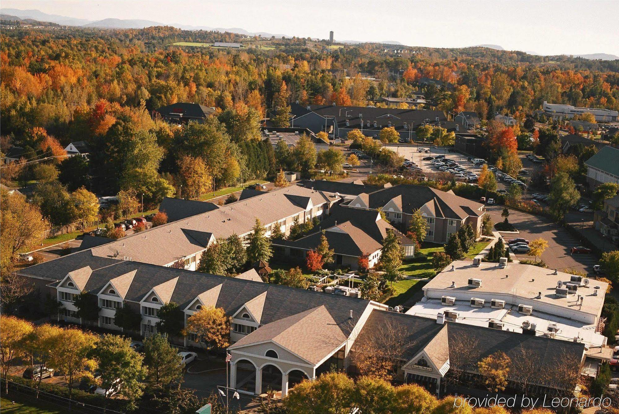 Delta Hotels by Marriott Burlington Buitenkant foto